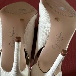 Never worn white size 11 Jessica Simpson pumps